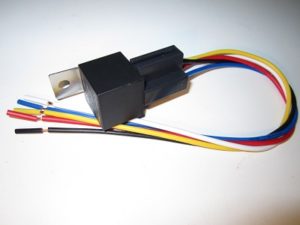 12V SPDT 30 AMP RELAY & SOCKET – NEMO SOLAR DC SUBMERSIBLE WELL PUMPS